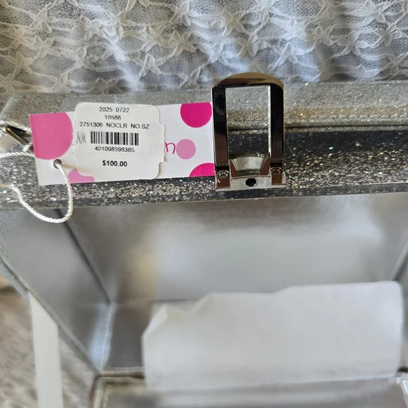 Bari LYNN Glittery Rainbow 'YUM!' Box - Picture 5 of 6